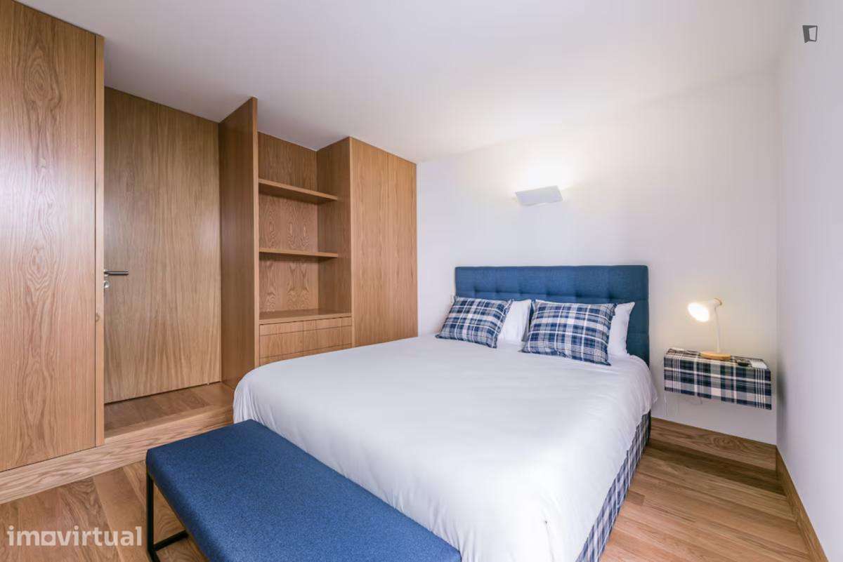 Apartamento com 1 quartos - localizado em Santo Ildefonso Porto - Grande imagem: 3/17