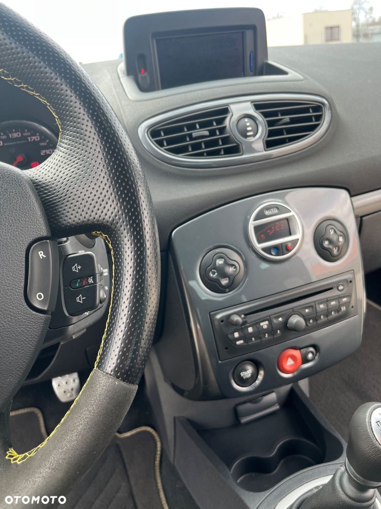 Renault Clio 2.0 16V 200 RS Cup - 14