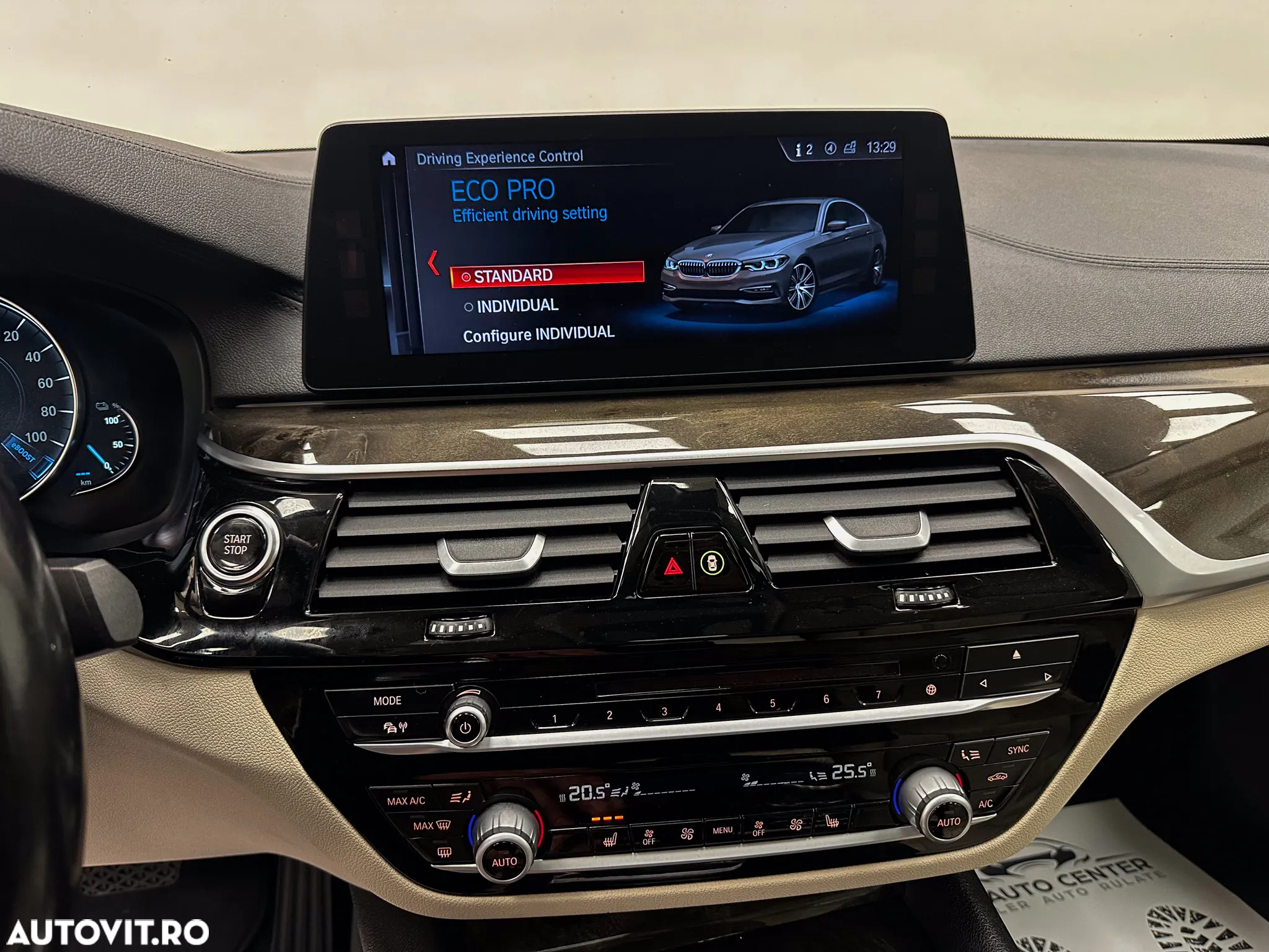 BMW Seria 5 530e Aut. Sport Line - 38