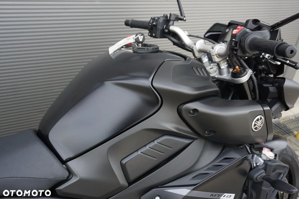 Yamaha MT - 10