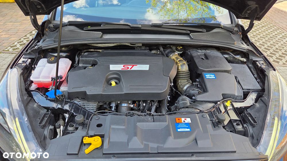 Ford Focus 2.0 TDCi ST - 13
