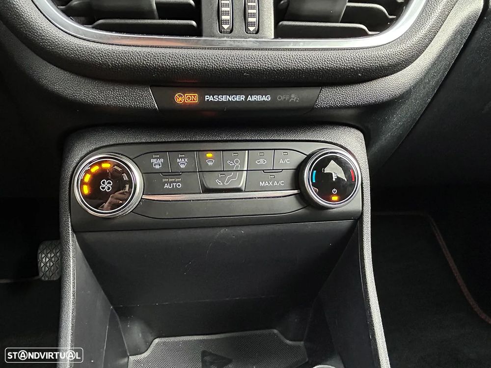 Ford Fiesta 1.0 EcoBoost ST-Line - 35