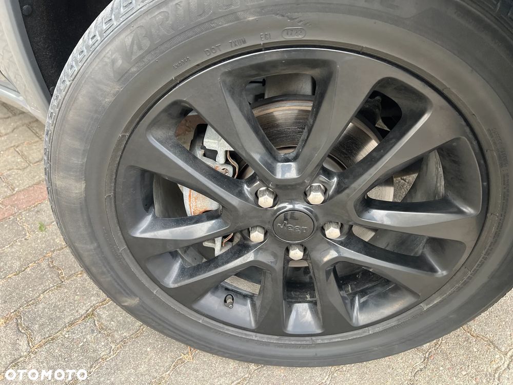 Jeep Grand Cherokee - 18