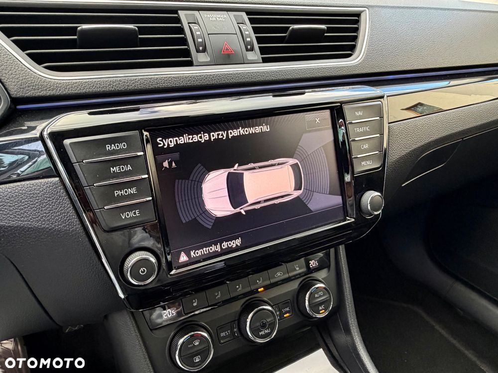 Skoda Superb 1.8 TSI L&K DSG - 25