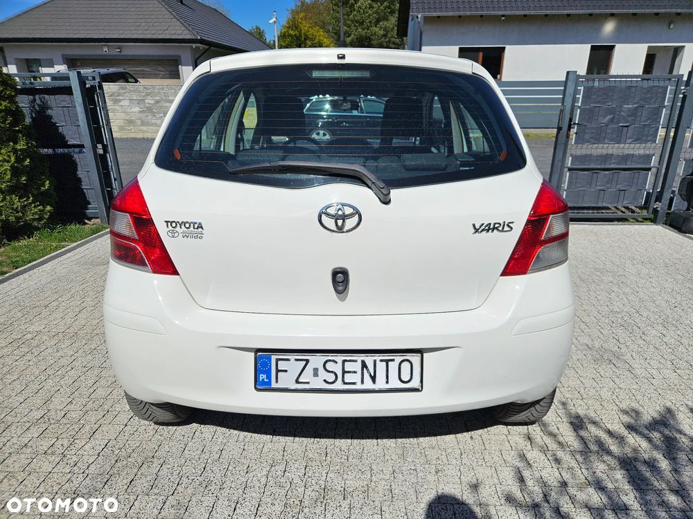 Toyota Yaris 1.4 D-4D Executive - 5