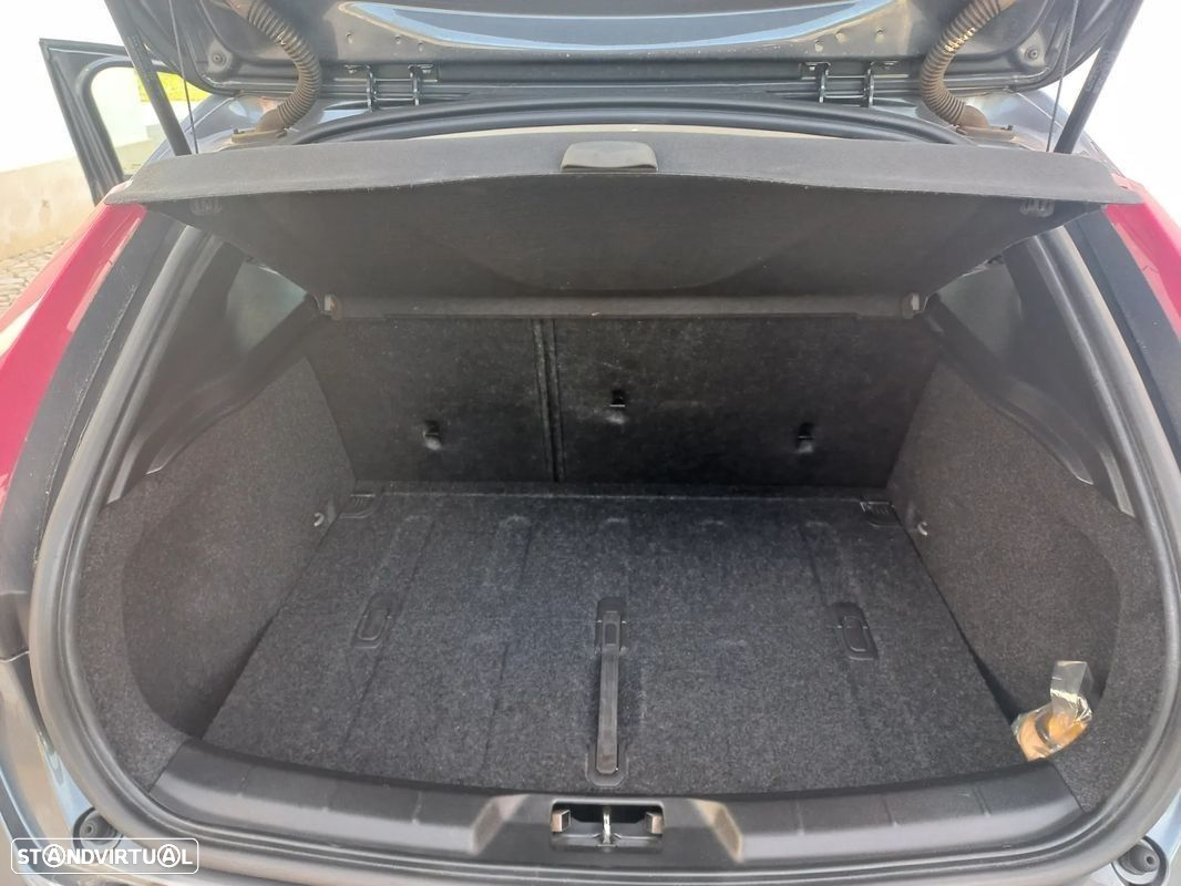 Volvo V40 1.6 D2 Eco Kinetic - 8