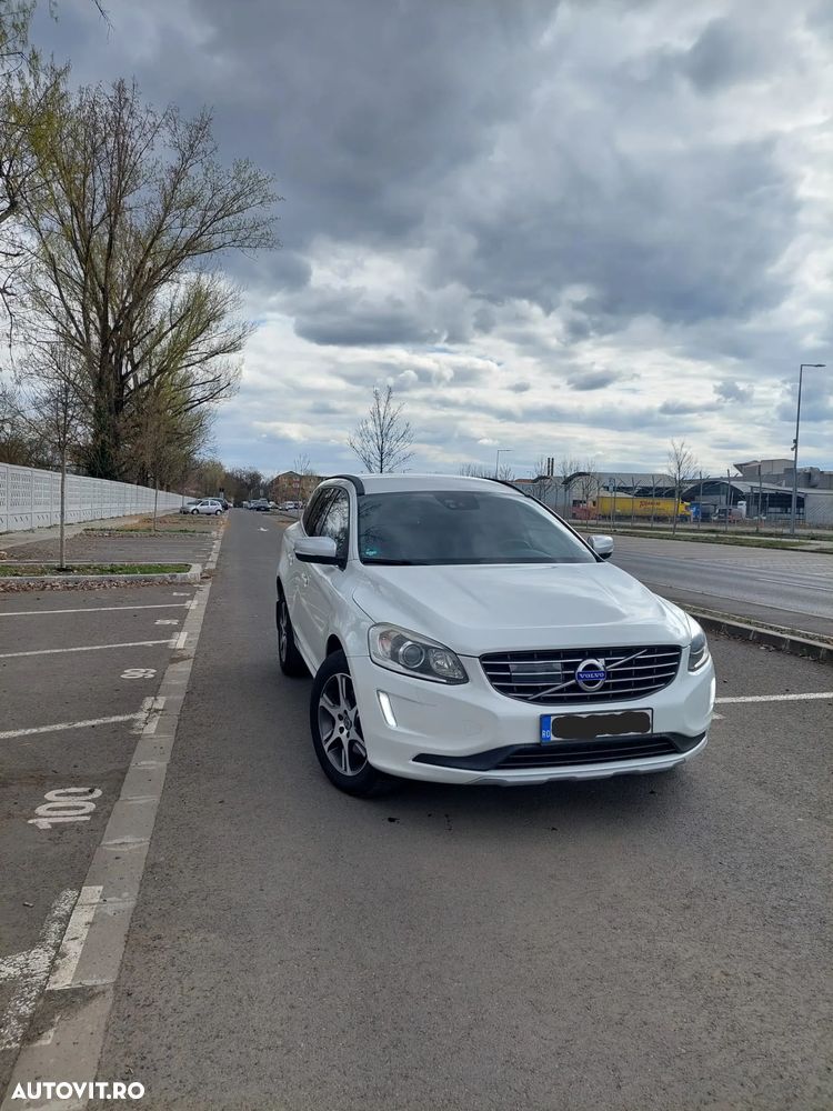 Volvo XC 60 D5AWD Momentum - 1