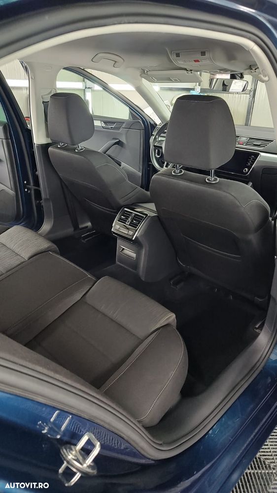 Skoda Superb 2.0 TDI DSG Style - 8