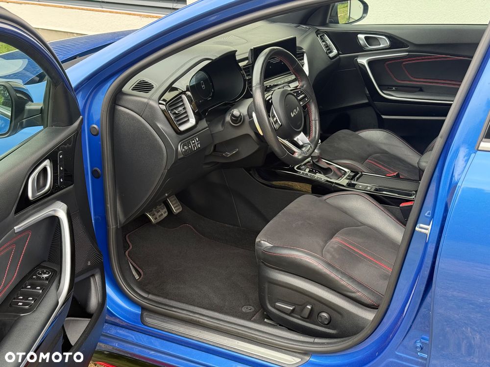 Kia ProCeed 1.6 T-GDI GT DCT - 8