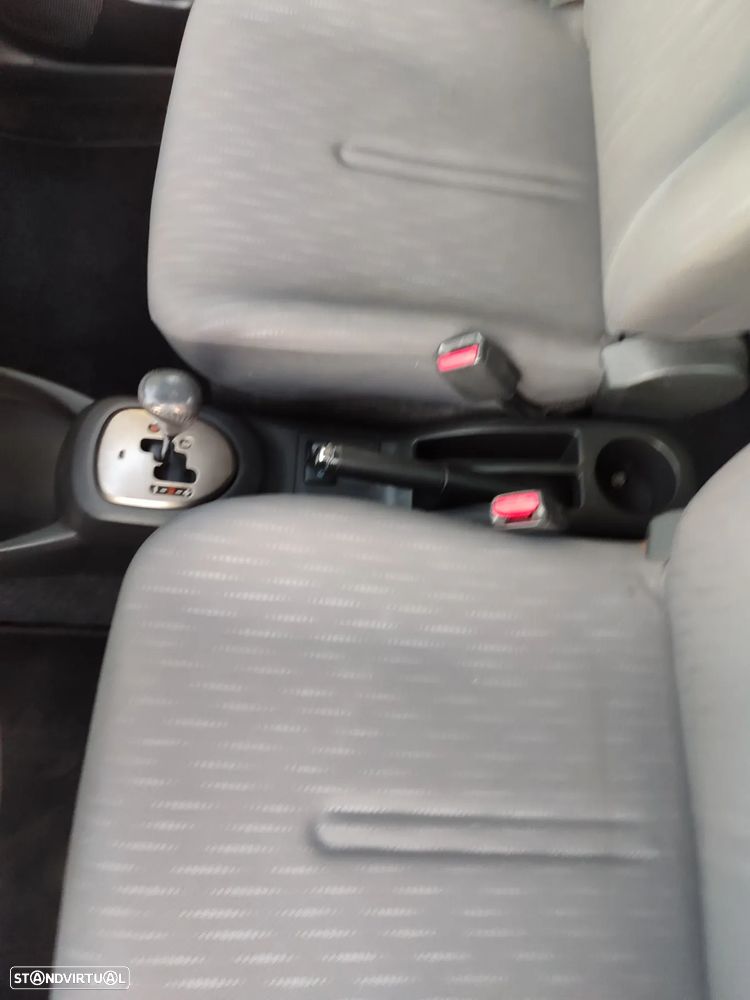 Toyota Yaris 1.4 D-4D Sol High Pack MM - 5