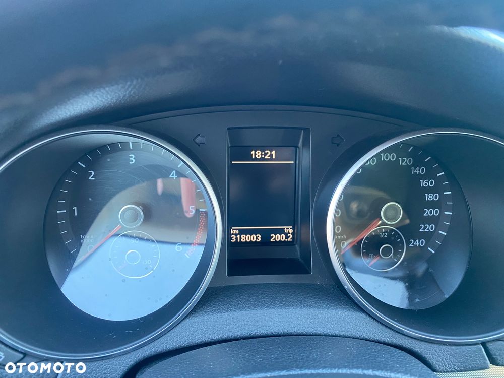 Volkswagen Golf 2.0 TDI Trendline - 11