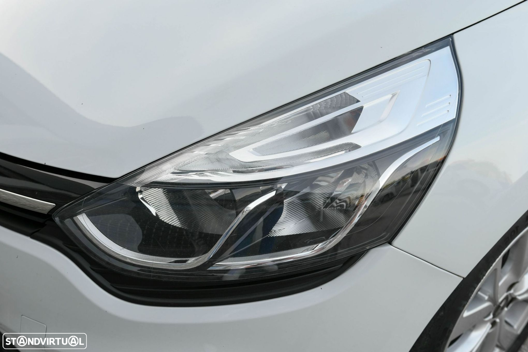 Renault Clio 0.9 TCe Limited - 37