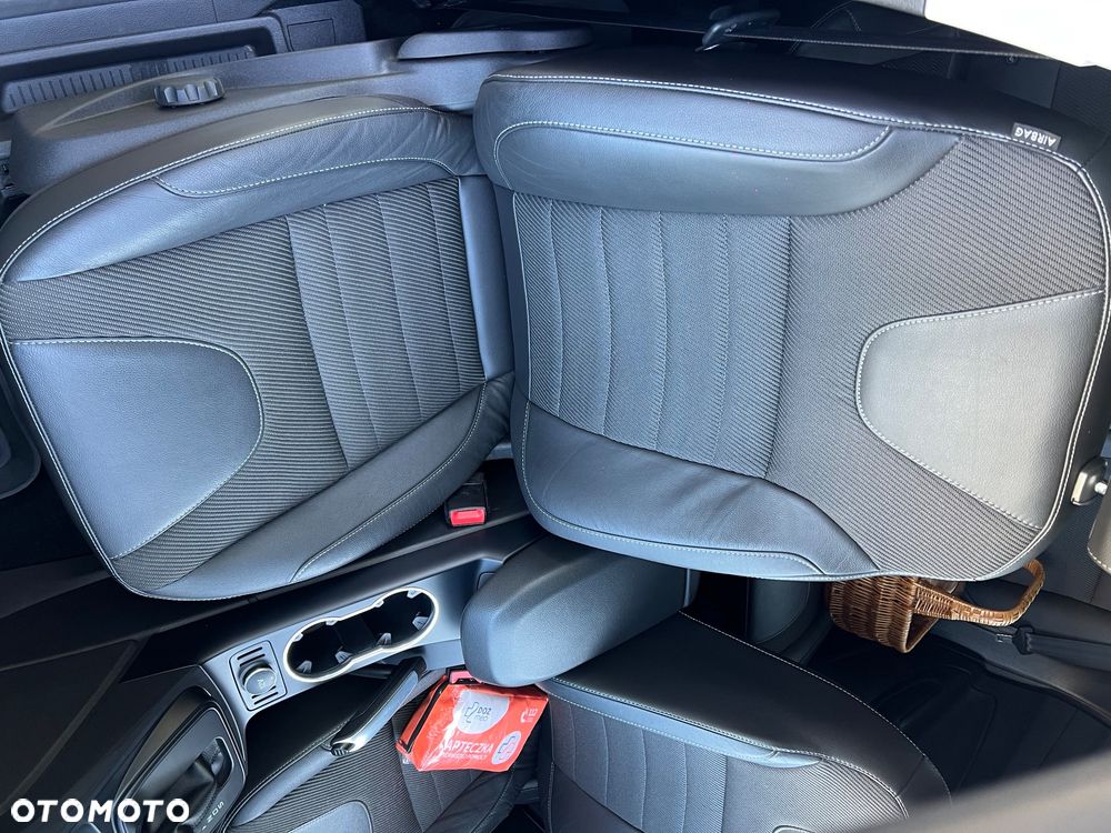 Ford Kuga - 17