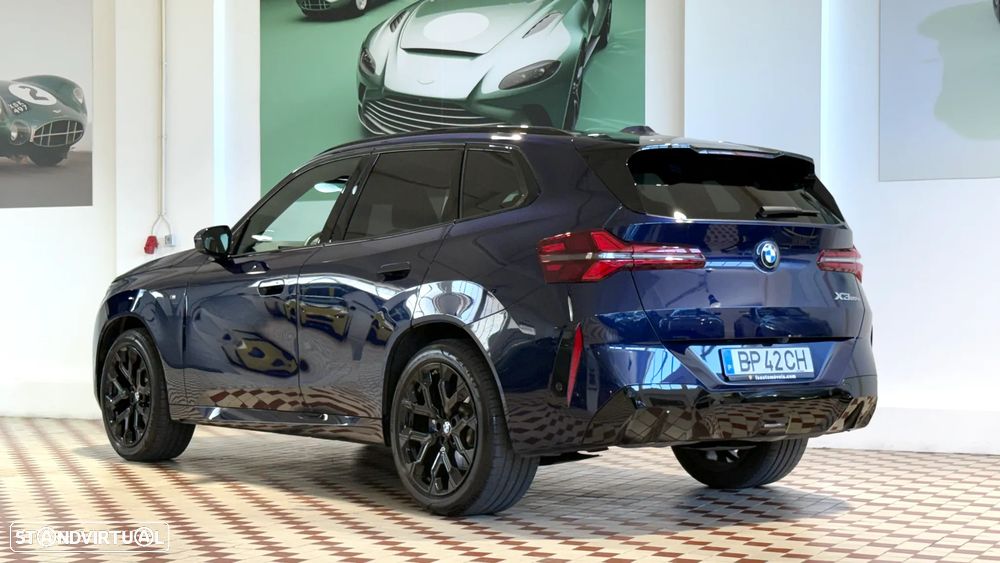 BMW X3 20 d xDrive Pack M Desportivo - 3