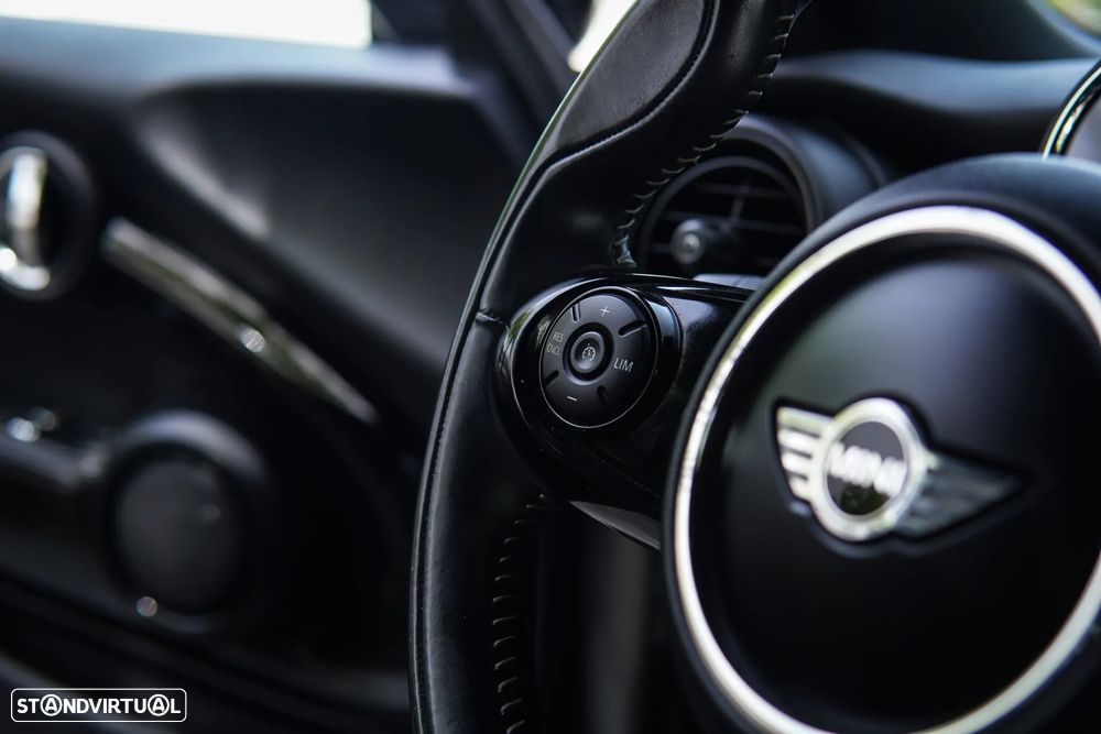 MINI 3 Portas Cooper D - 31