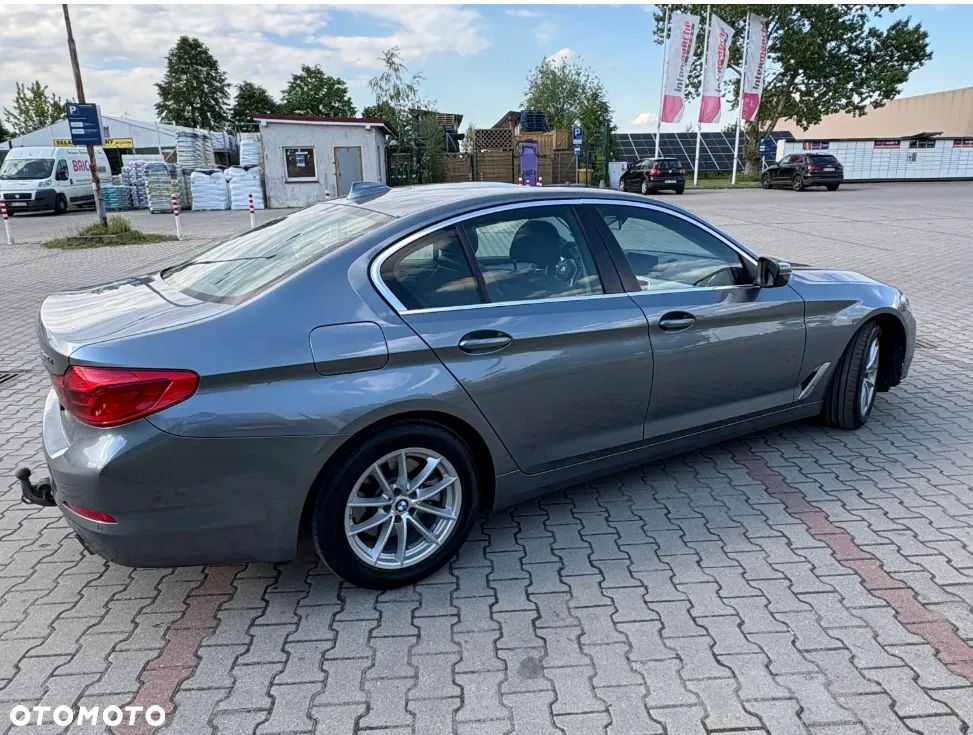 BMW Seria 5 520d - 3