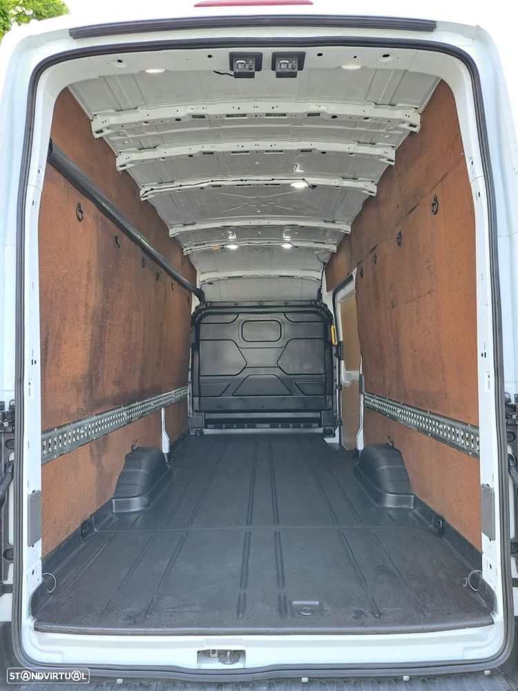 Ford Transit - 18