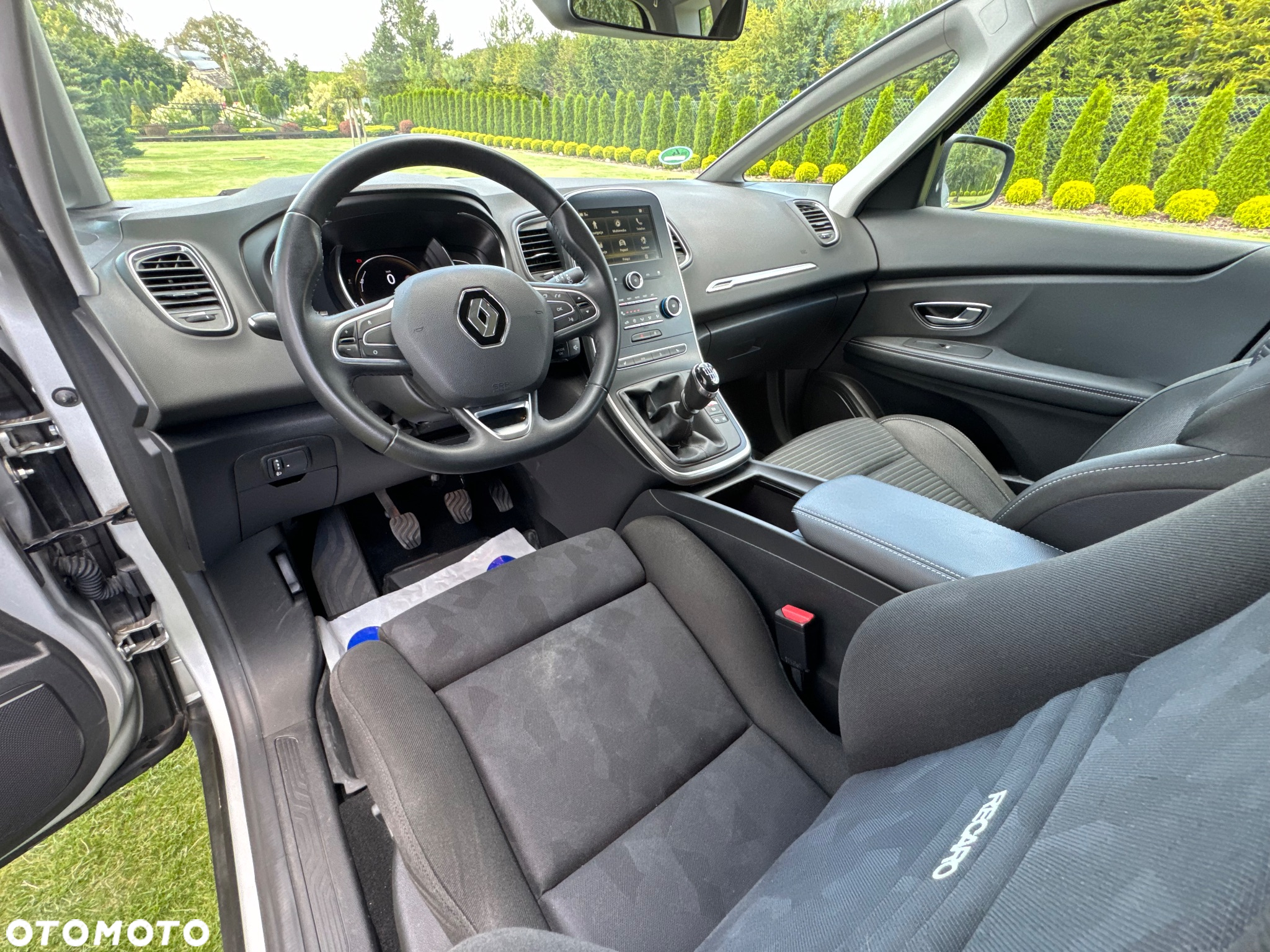 Renault Grand Scenic BLUE dCi 120 LIMITED - 27