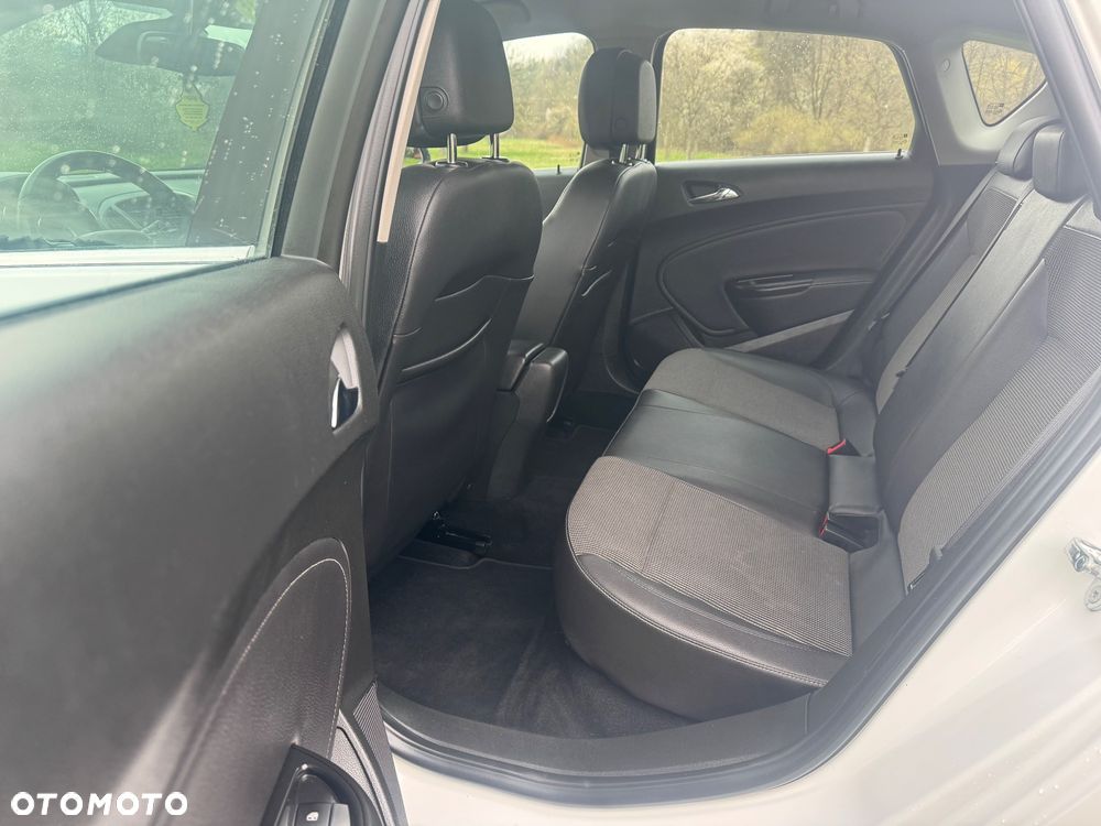 Opel Astra - 11