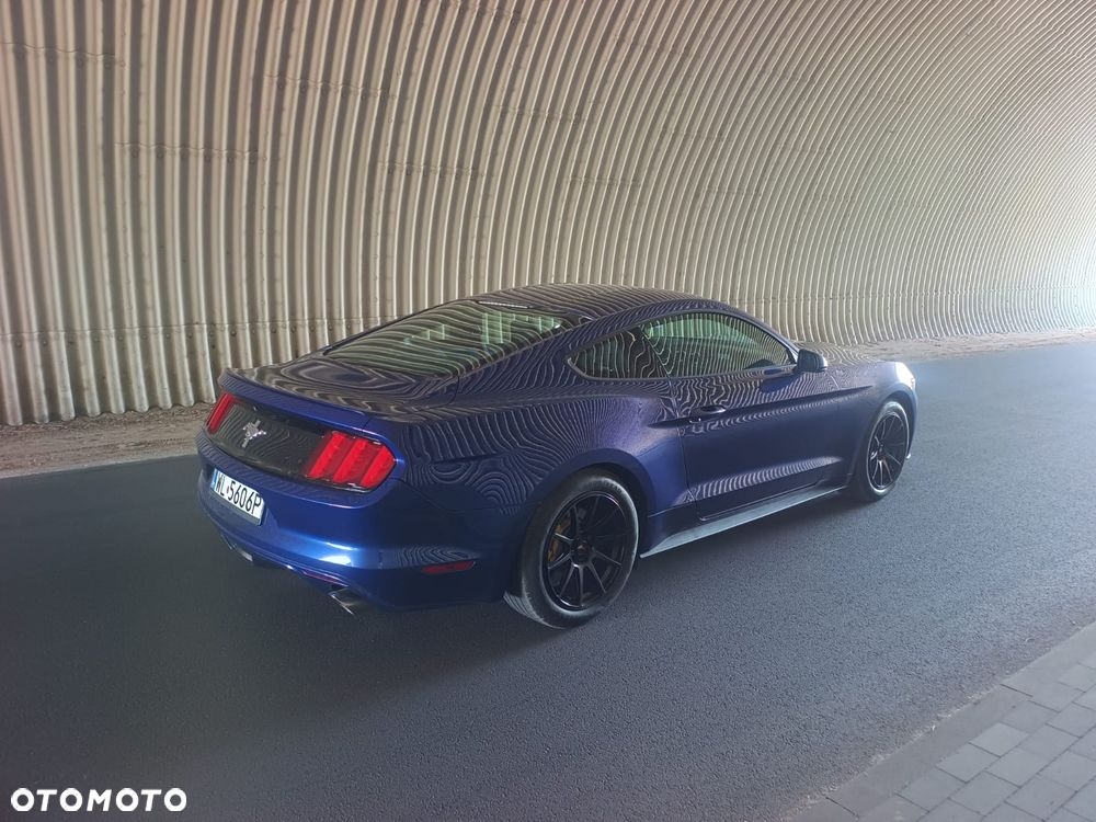 Ford Mustang 3.7 V6 - 6