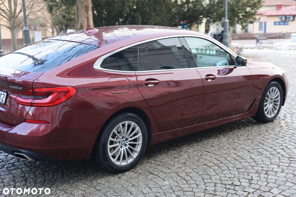 BMW 6GT - 9