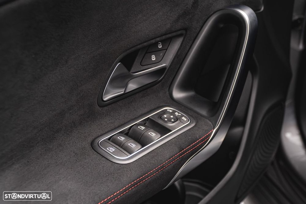 Mercedes-Benz CLA 200 - 8