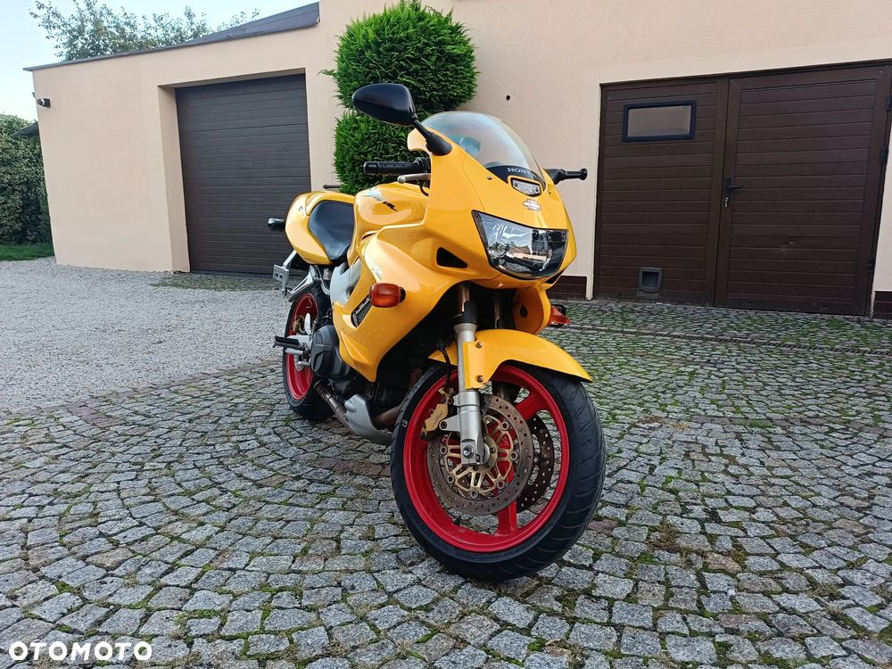 Honda VTR - 1