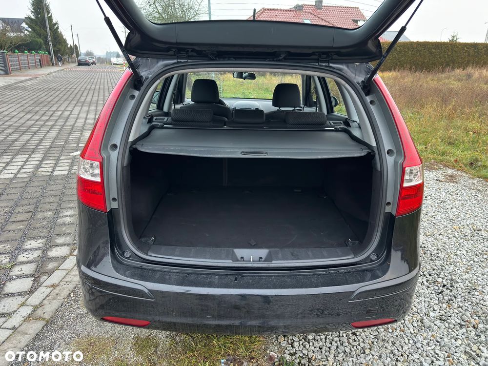 Hyundai i30 i30cw 1.6 CRDi Edition Plus - 16