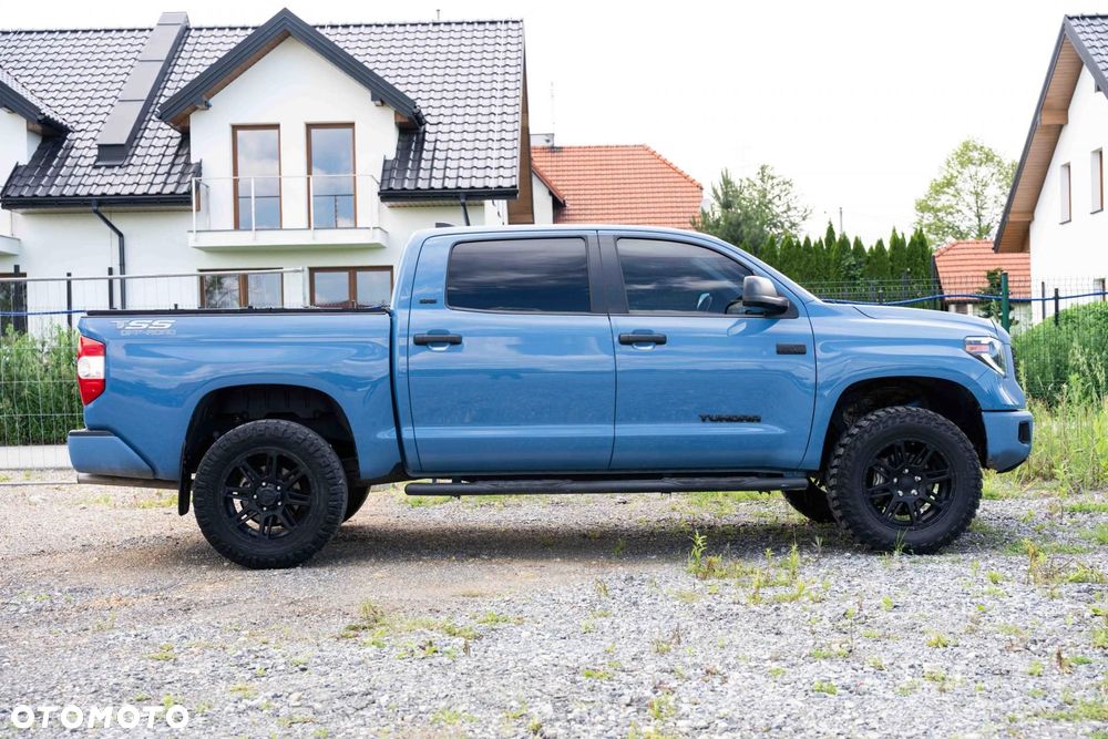 Toyota Tundra - 8
