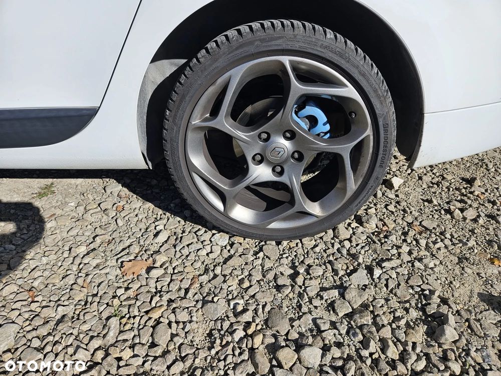 Renault Megane TCe 180 GT - 15