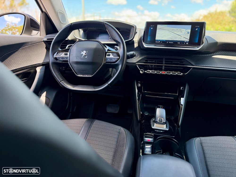 Peugeot 2008 PureTech 130 EAT8 Allure - 14