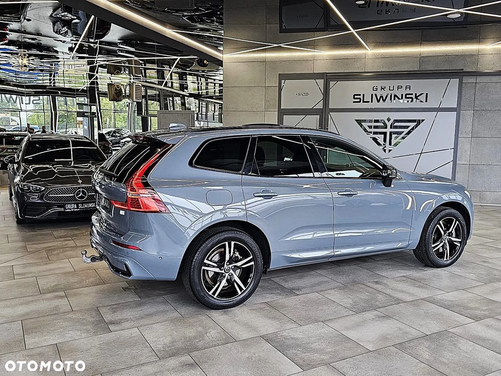 Volvo XC 60 T8 AWD Recharge Plus Black Edition - 10