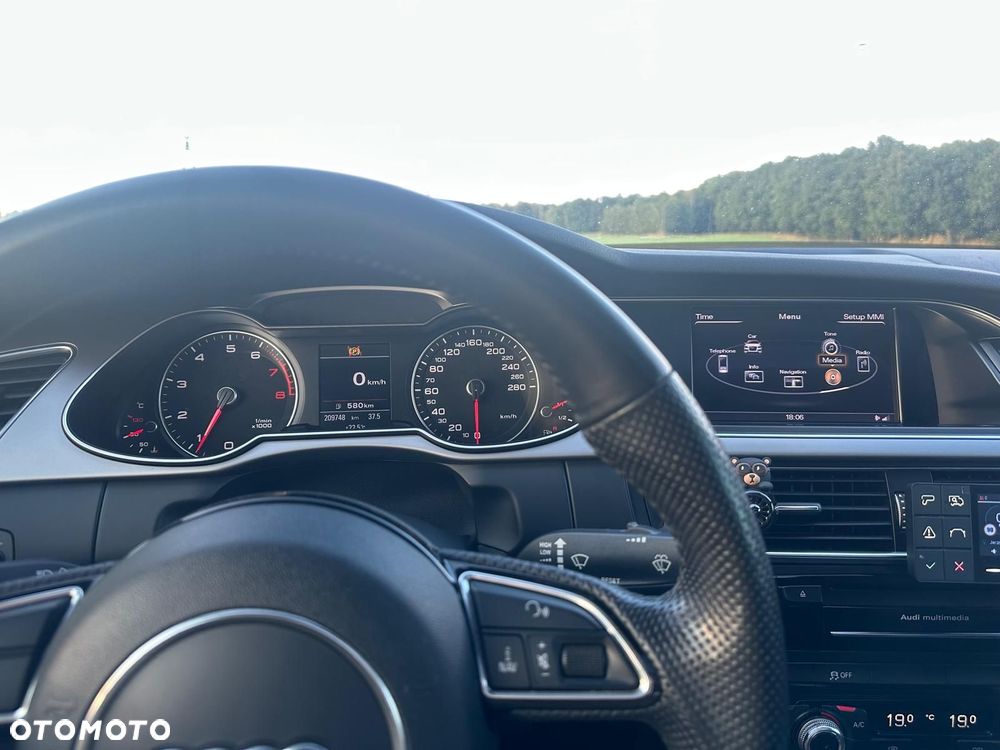 Audi A4 Limousine 2.0 TFSI Quattro - 16