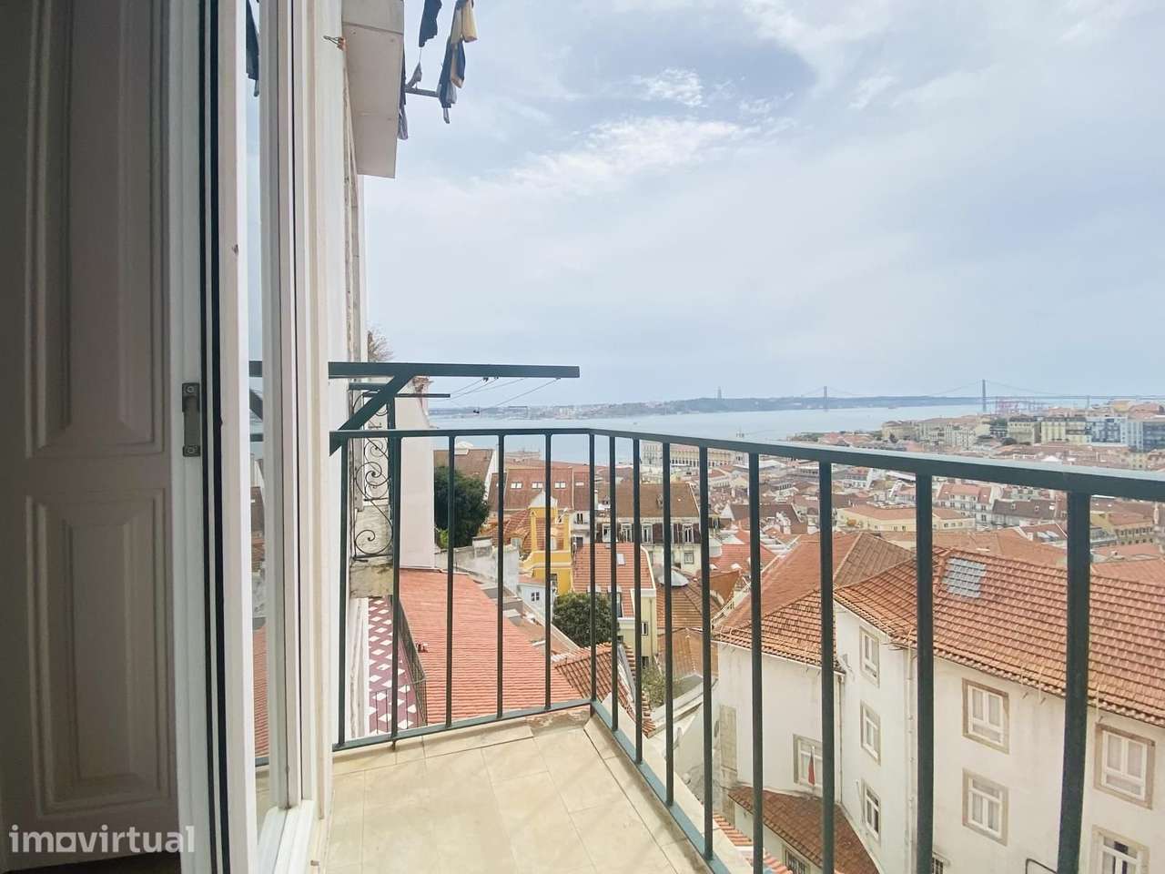 Apartamento T2 com vista, Castelo, Lisboa - Grande imagem: 4/48