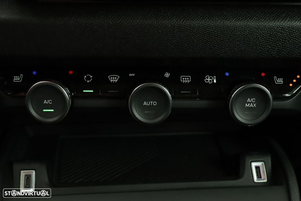 Citroën C4 1.2 PureTech Plus EAT8 - 12