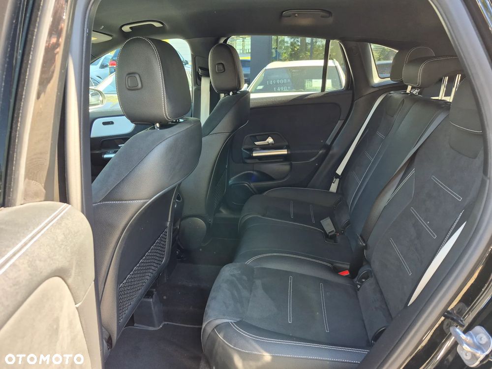 Mercedes-Benz GLA 200 AMG Line - 22
