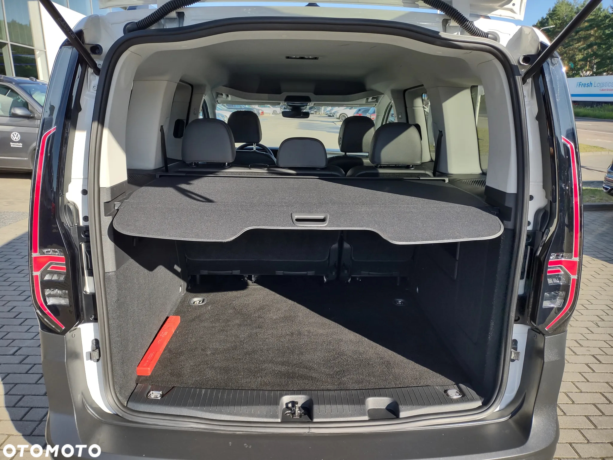 Volkswagen Caddy - 10
