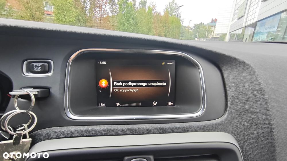Volvo V40 Cross Country D2 Momentum - 19