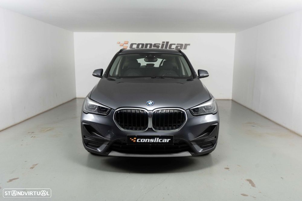 BMW X1 25 e xDrive Corporate Edition - 3