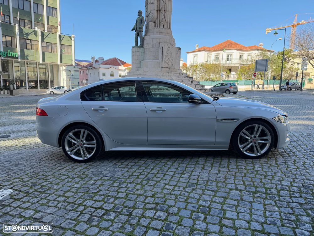 Jaguar XE - 3