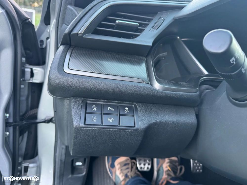 Honda Civic 1.0 i-VTEC Executive Premium - 12