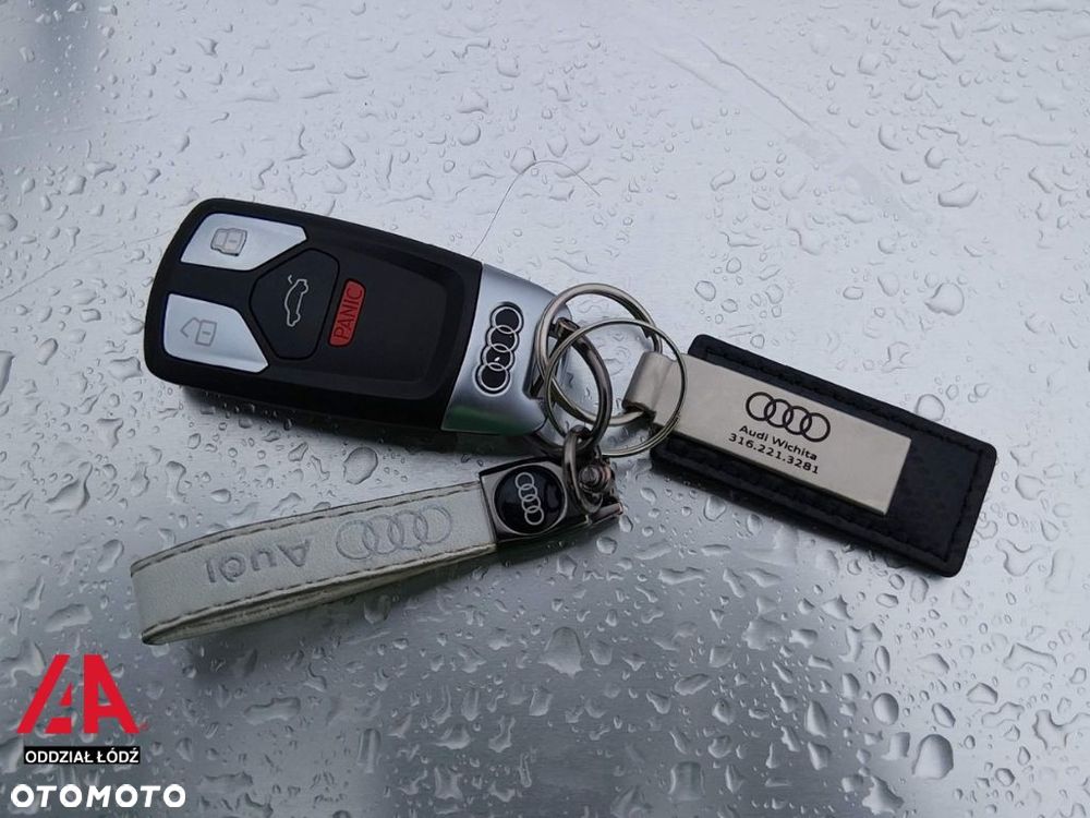 Audi A4 Limousine - 14
