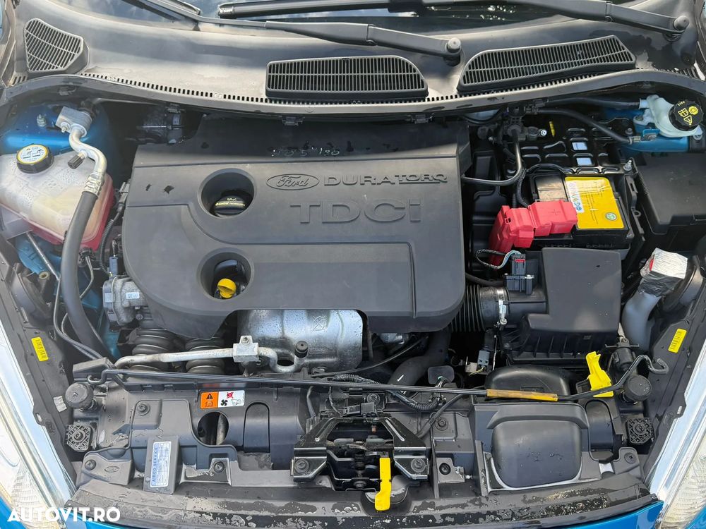 Ford Fiesta 1.6 TDCI DPF Titanium - 16