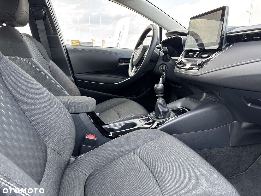 Toyota Corolla - 10