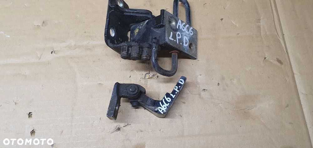 Zawias zawiasy drzwi lewy przód para Audi A6 C6 8E0831411B - 3