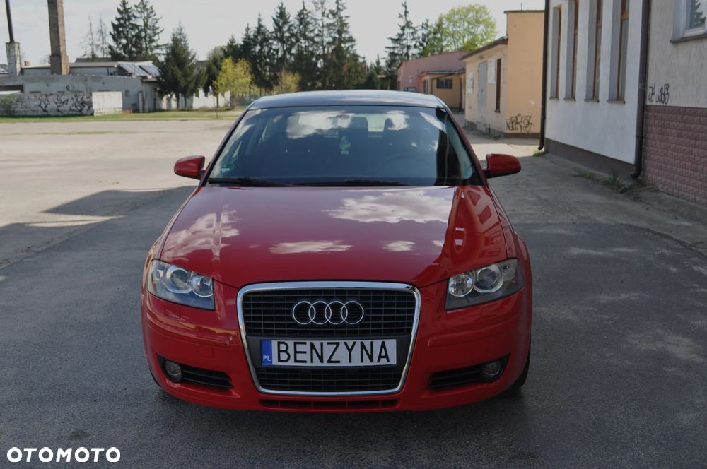 Audi A3 3-drzwiowe 2.0 FSI Attraction - 1