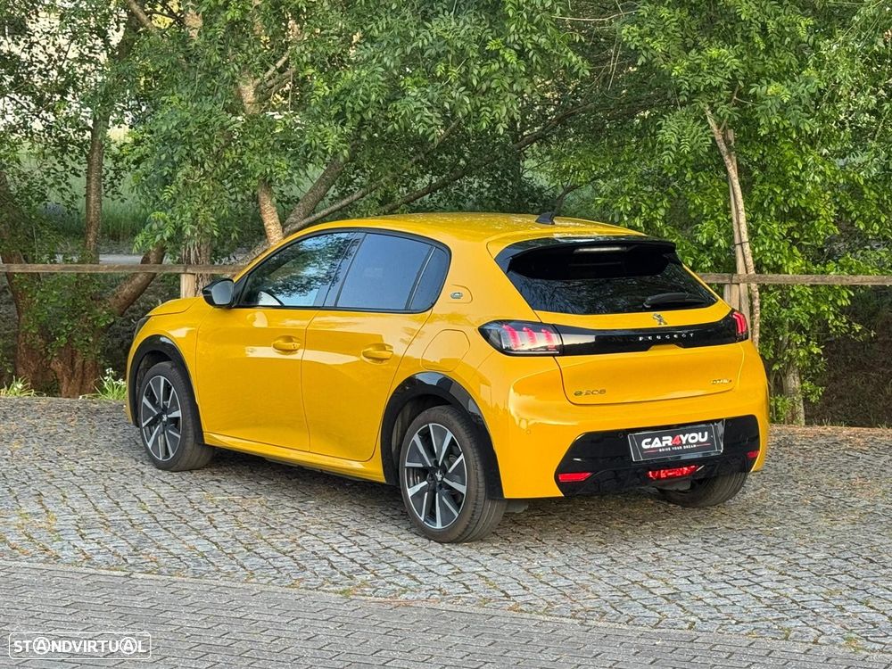 Peugeot e-208 50 kWh GT Line - 17