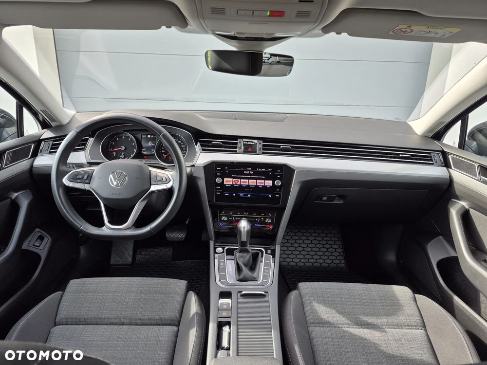 Volkswagen Passat 2.0 TSI Business DSG - 16