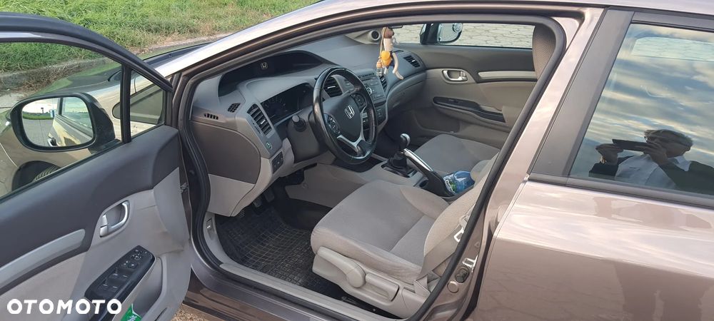 Honda Civic 1.8 Executive - 8