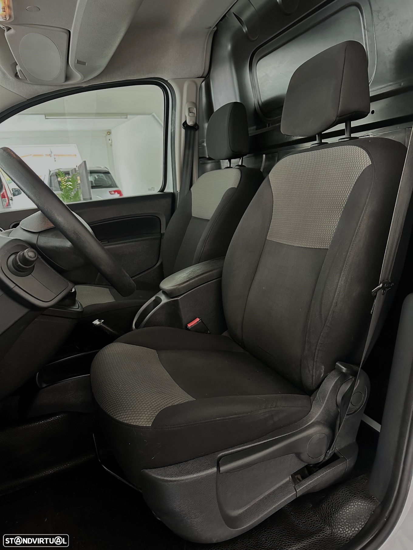Renault Kangoo MAXI - 23